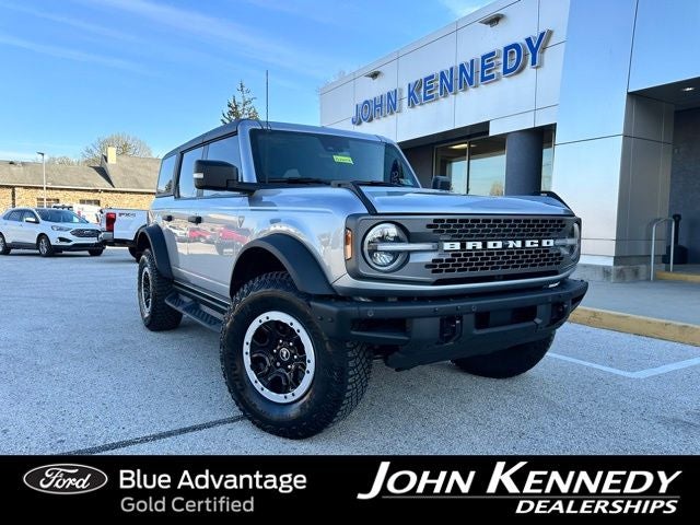 2024 Ford Bronco Badlands in Silver Metallic — front three-quarter view