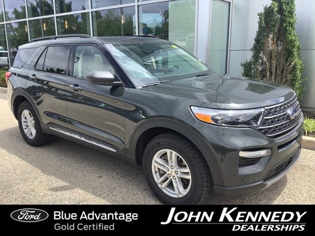 2022 Ford Explorer XLT in Green Metallic — front three-quarter view