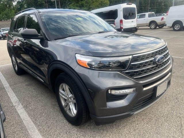 2020 Ford Explorer XLT in Magnetic — front three-quarter view