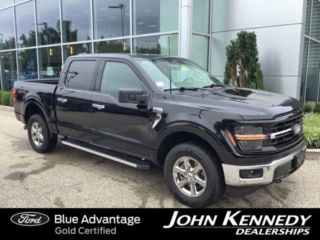 2025 Ford F-150 XLT in Black Metallic — front three-quarter view