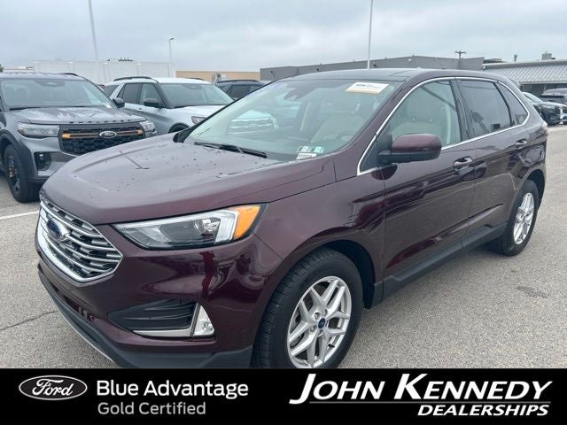 2022 Ford Edge SEL in Burgundy Velvet Metallic Tinted Clearcoat — front three-quarter view