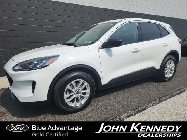2022 Ford Escape SE in Oxford White — front three-quarter view