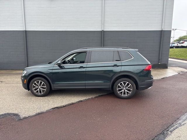 2019 Volkswagen Tiguan 2.0T SE 4Motion in Moss Green — front three-quarter view
