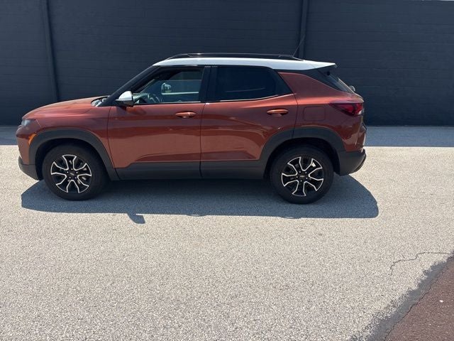 2021 Chevrolet TrailBlazer ACTIV in Dark Copper Metallic — front three-quarter view